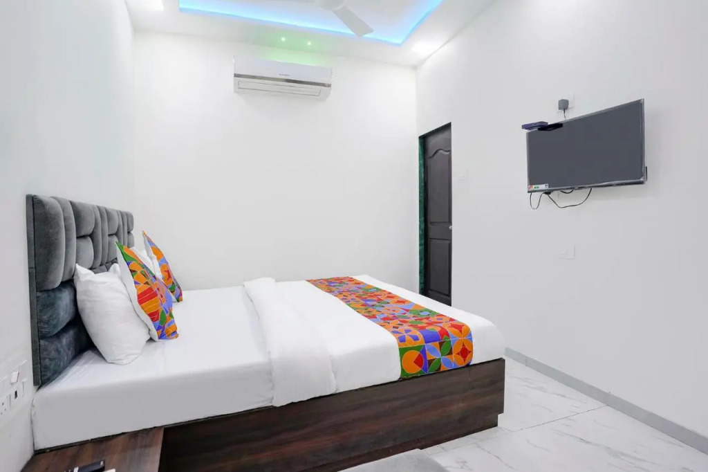Fabexpress Bhau Residency
