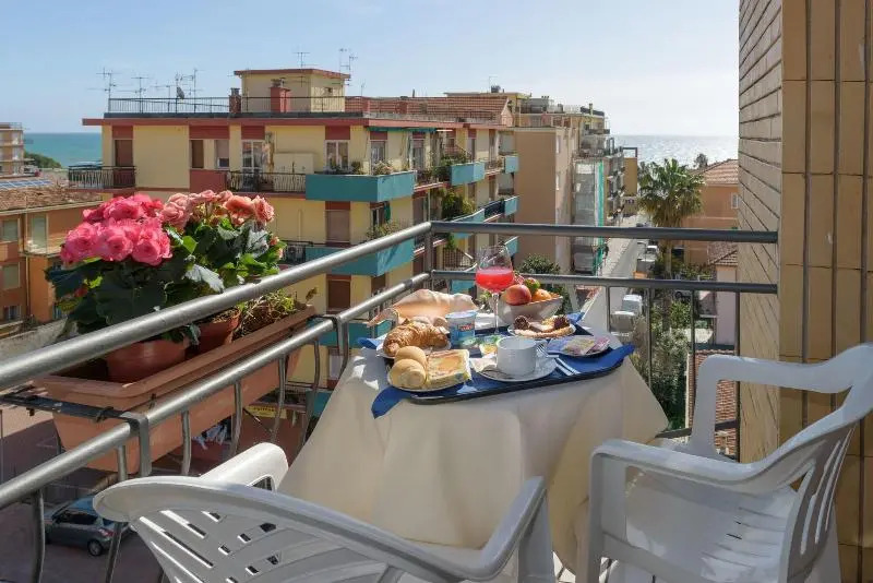 Hotel La Marina