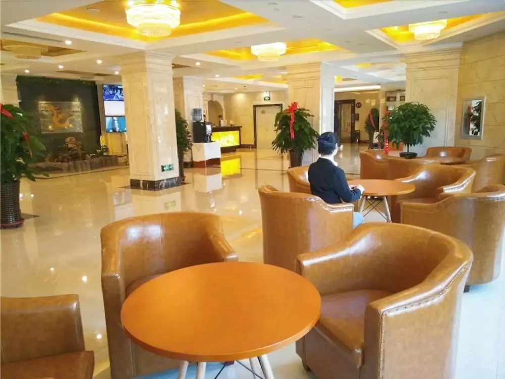 GreenTree Eastern Changchun FAW West Station Hotel