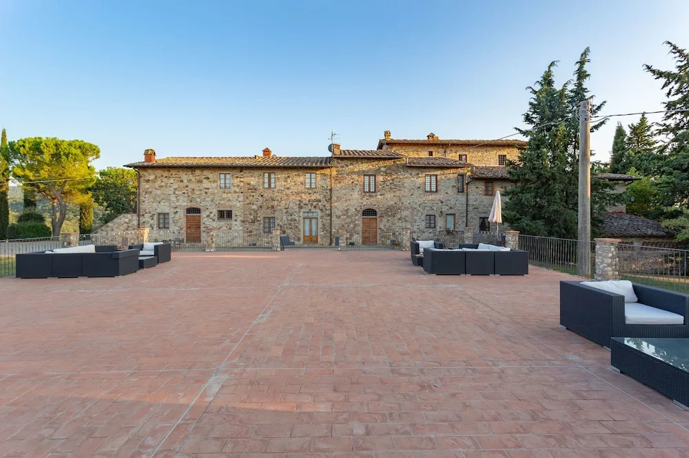 Pratale Apartments