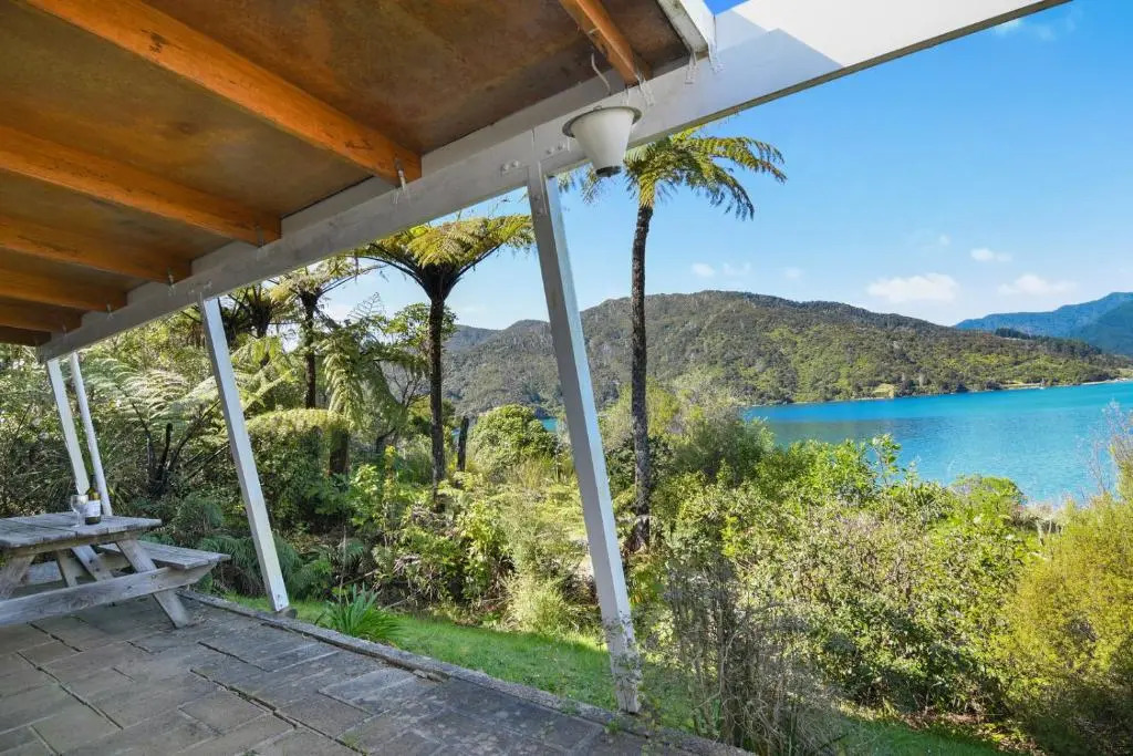 Scenic Serenity - Anakiwa Holiday Home
