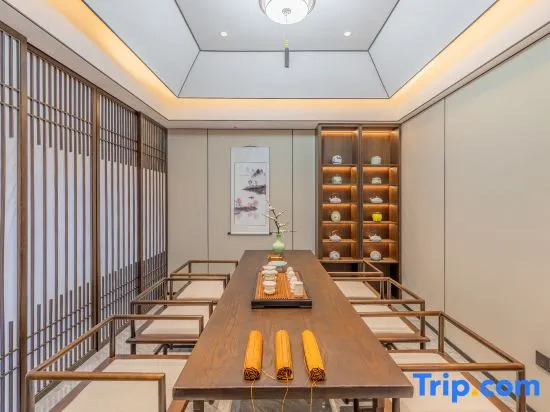 Moshang Qingya Hotel (Wuhan Hankou Railway Station)
