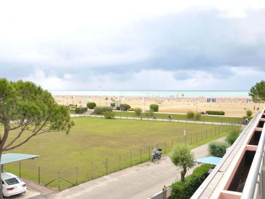 Apartment in Bibione Spiaggia with balcony