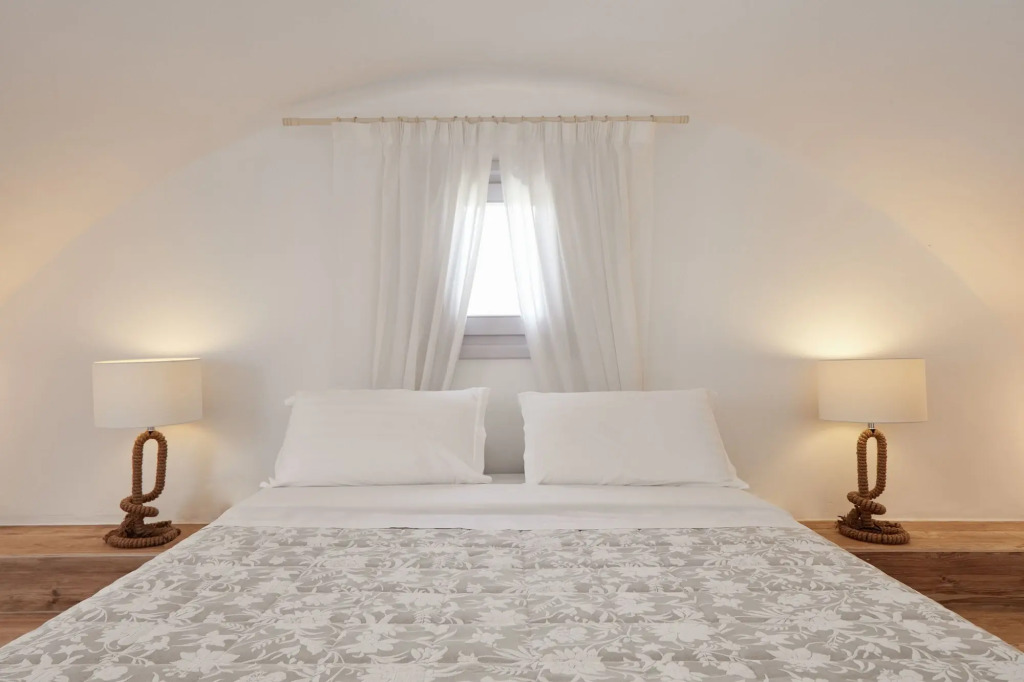 Orabel Suites Santorini