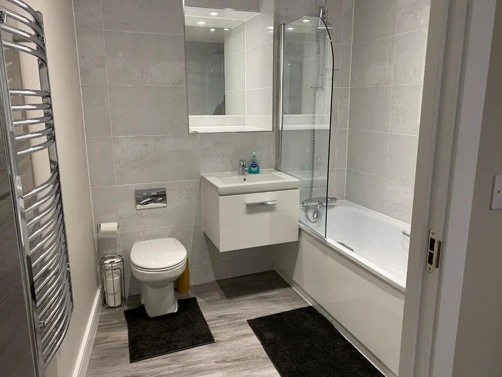 Marie’s Serviced Apartment C, 1 Bedroom City Stay( Free Parking)
