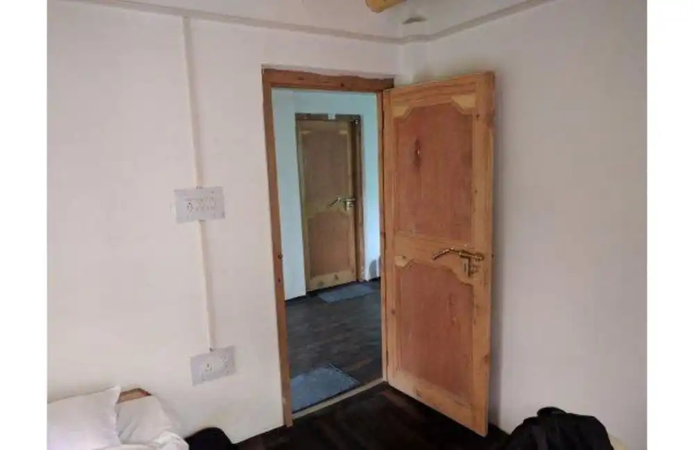Maha Guest House