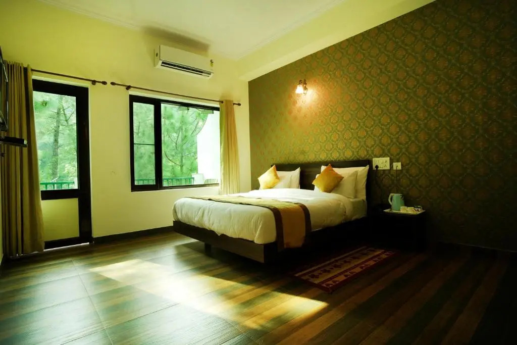 Pineland Resorts & Chalets Kasauli