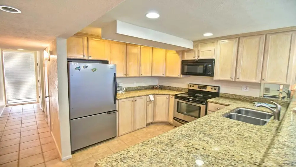 214 - 3 Br Condo