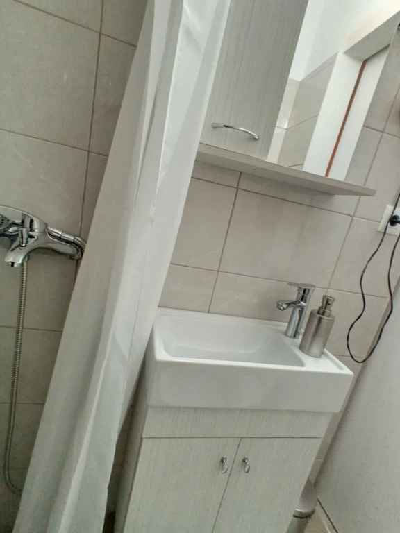 Astrinos Apt Simple, Cosy, Comfortable, Near the Beach