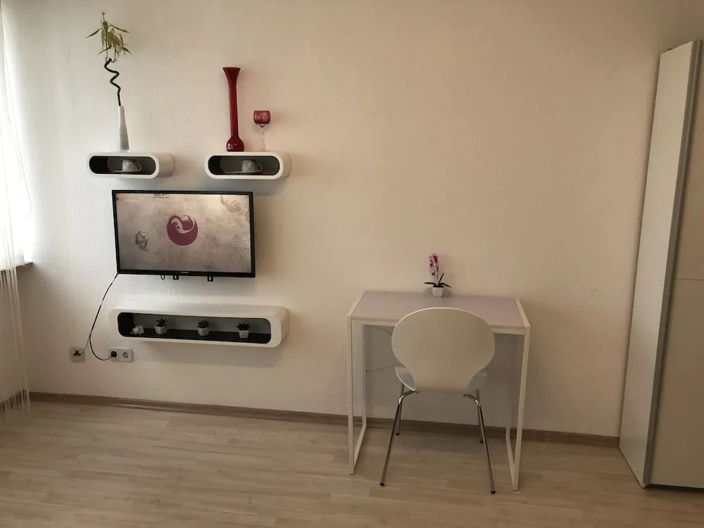 Apartment+WIFI near center Erlangen 1