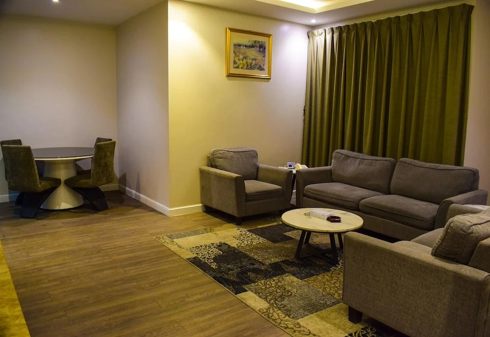 Arjan Qurtuba Served Apartments