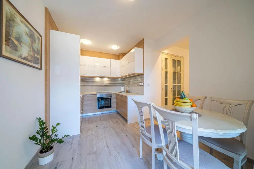 Boka View Luxury Suite - With free Garage Parking