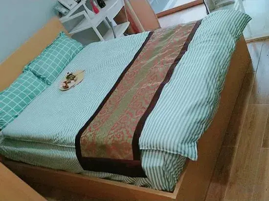 Xiao Hotel Apartment (Shanghai Pengpu Xincun Subway Station)