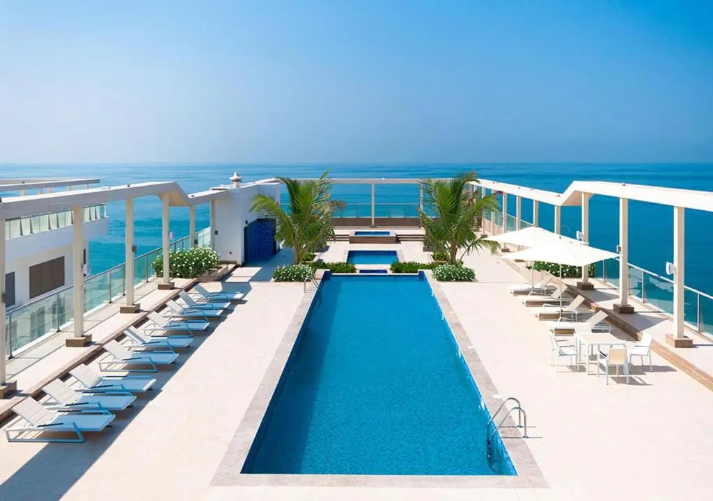 Art-Centric Signature Apartment With Beach-View