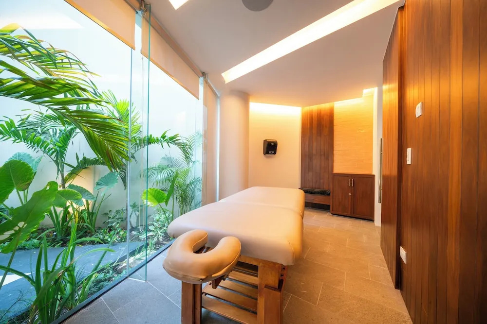 Marila - Luxury 3 BR - Ocean View & Pool