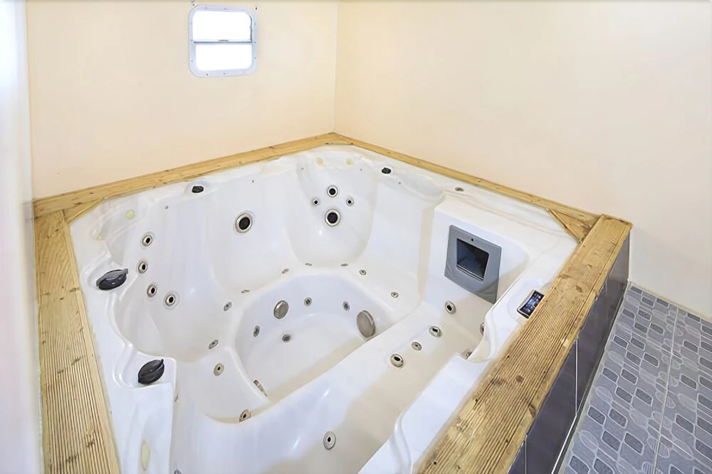 Ganghwa Spa in Caravan