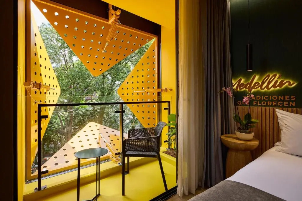 Calle Flora Hotel by Jalo