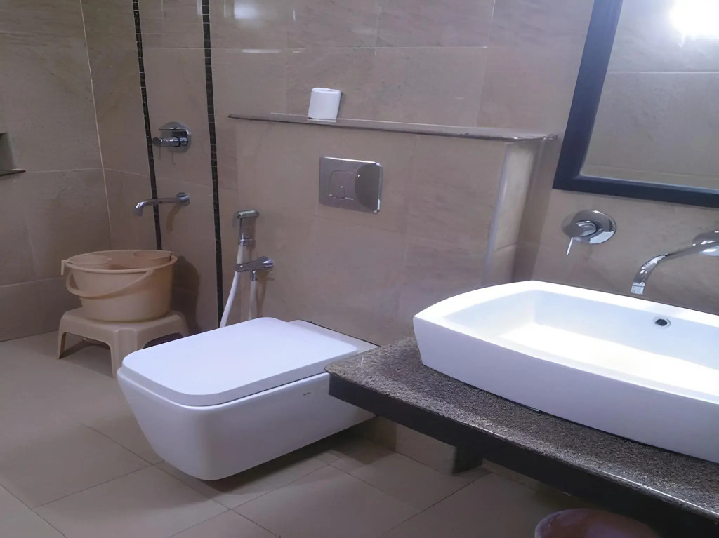 New Woodlands Hotel