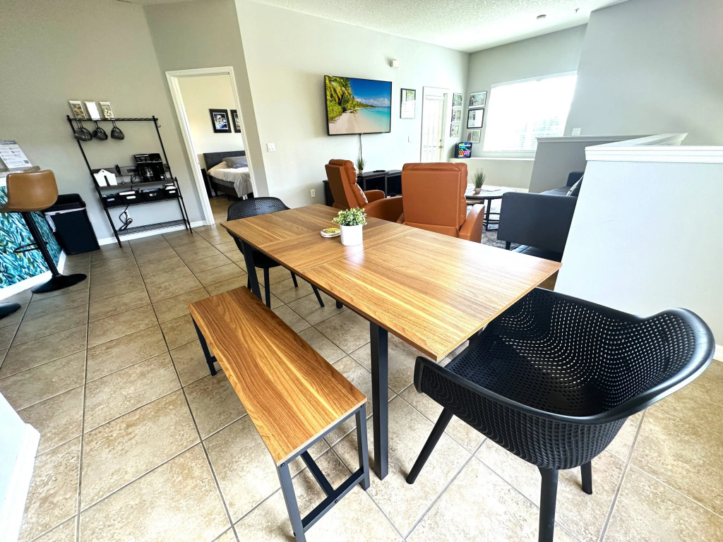 Only 10 Minutes from Disney 3Bd Family Home (2761), Kissimmee, US