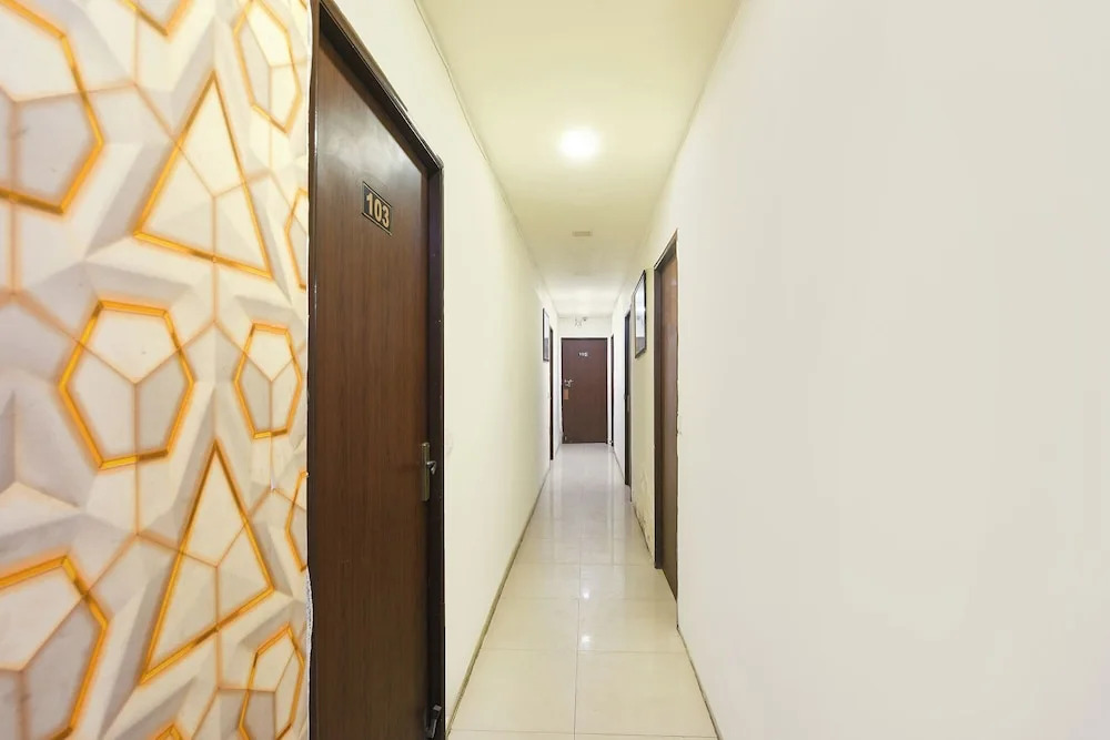 Fabhotel Snow Valley