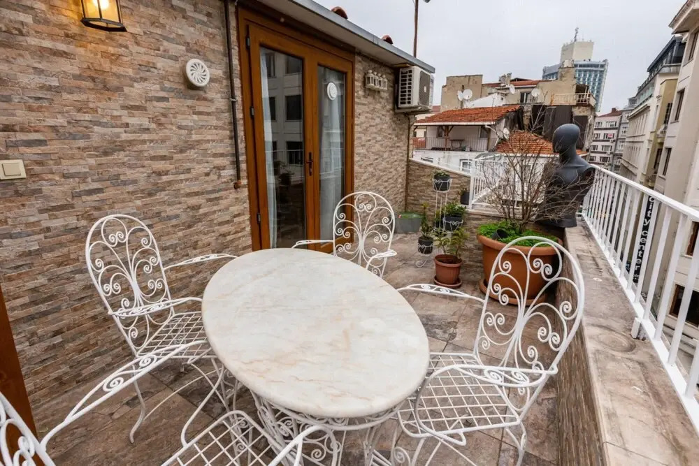 Splendid Flat With Terrace Near Istiklal Street