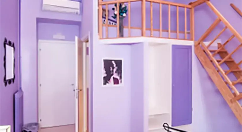 S.2 - Rooms of Colors B&B