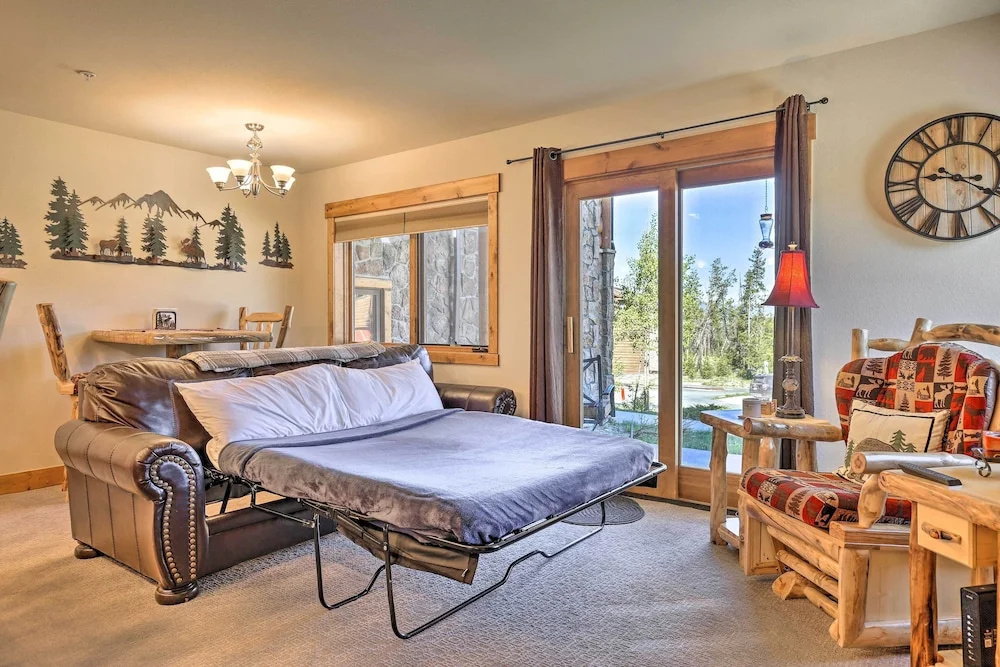 Peaceful Fraser Condo w/ Patio - by Hiking Trails!