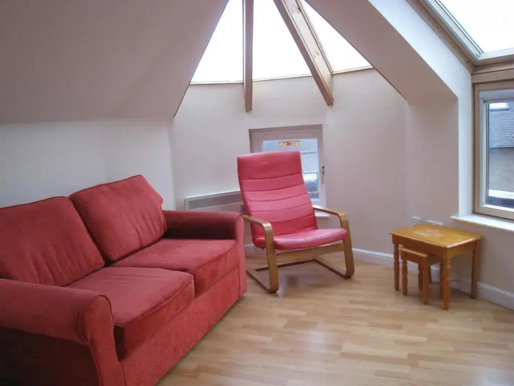 Featherhall Garden Court Apartments
