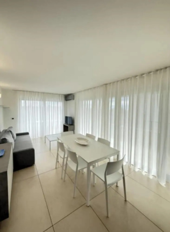Modern Flat With Panoramic View