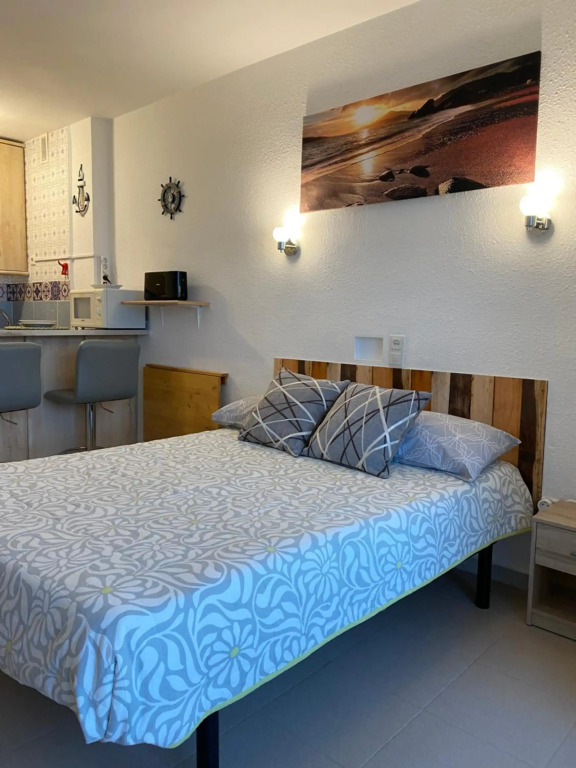 Stylish Fuengirola Studio with Panoramic Sea View