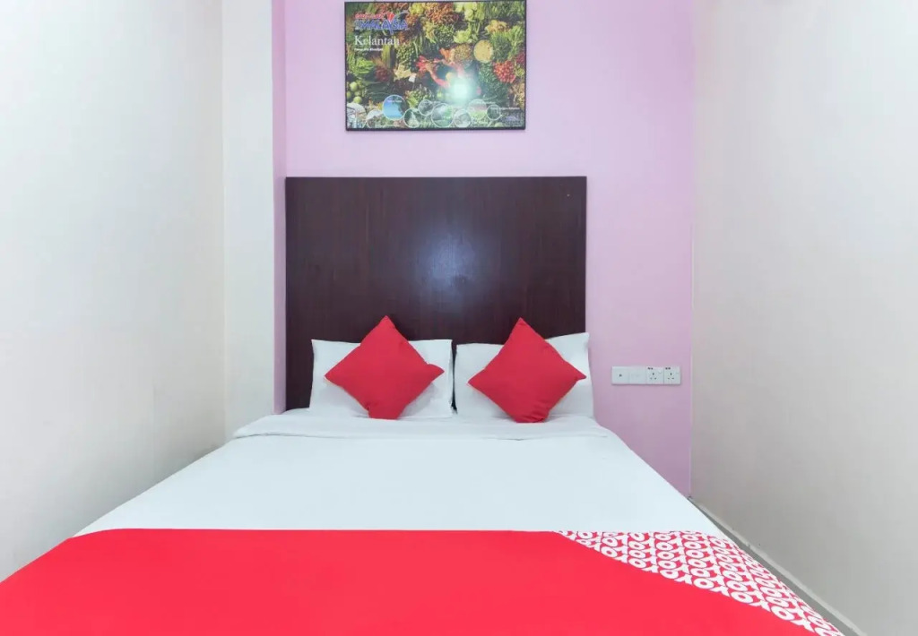 OYO 425 Hotel GS Inn