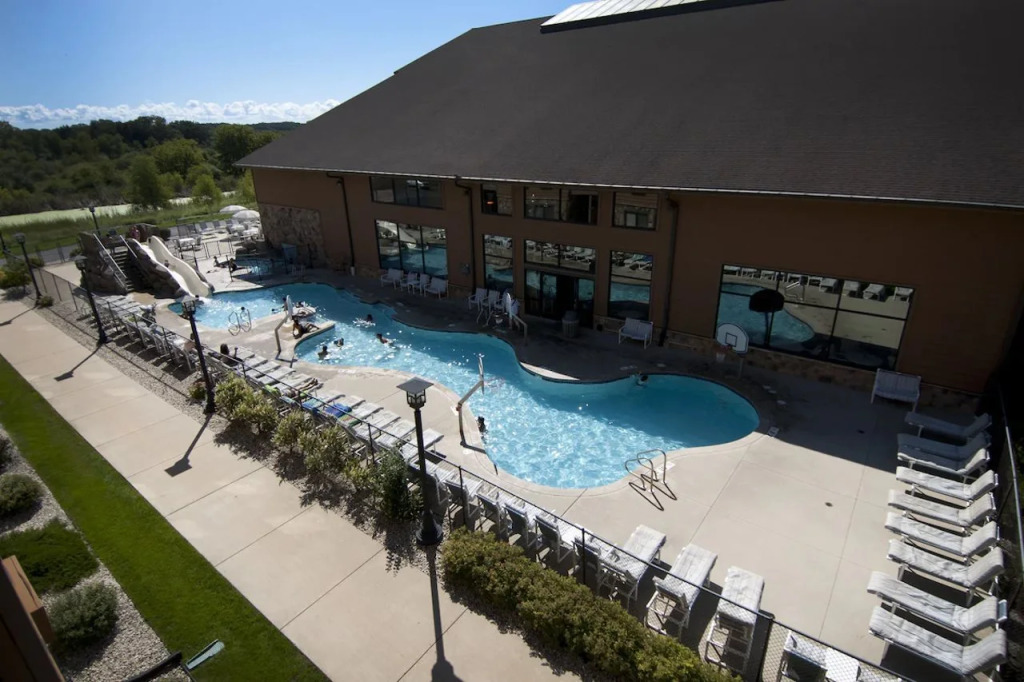 Timber Ridge Lodge and Waterpark