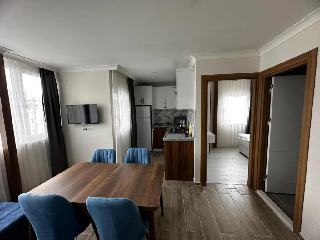 Theluna City Hotel