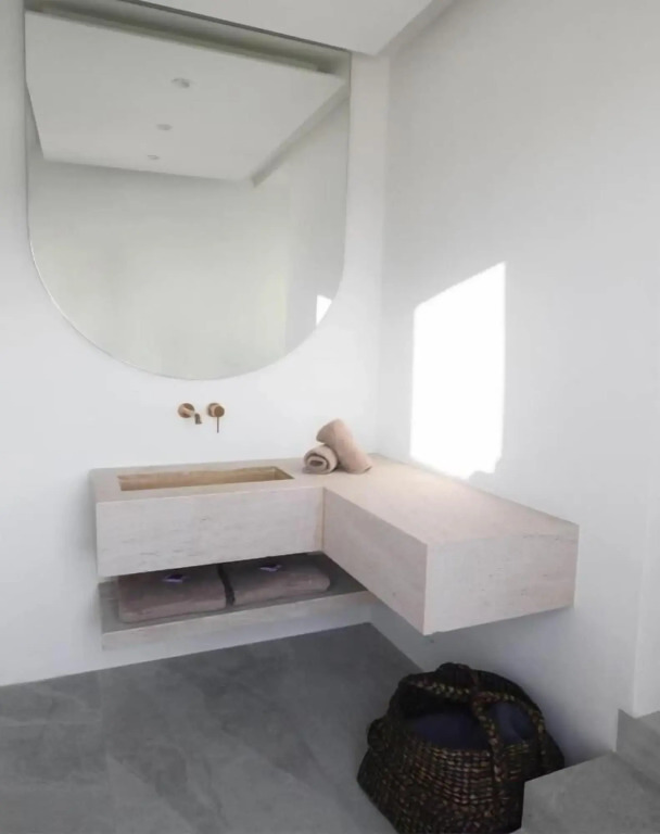 Charisma Hotel and Wellness Club