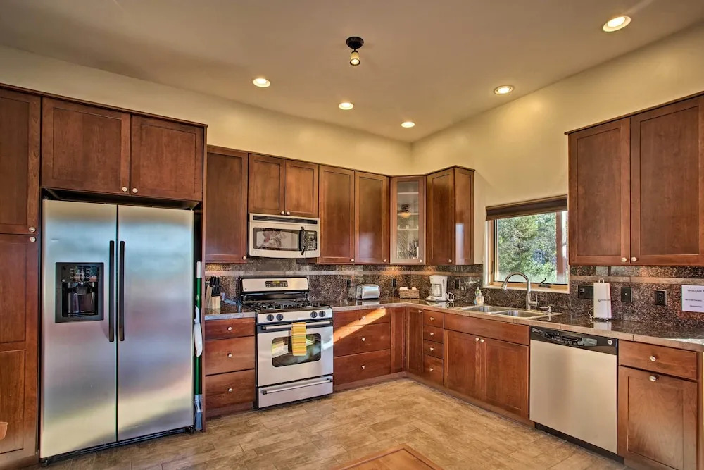 Furnished Patio & Views: West Sedona House!