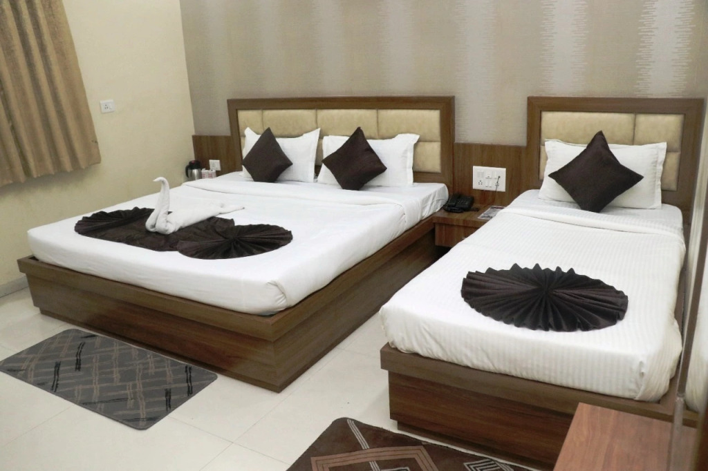 Hotel Grand Royal