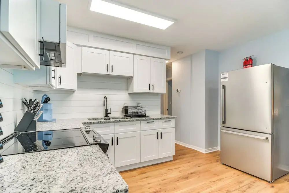 Pinellas Park Home: Swim, Golf, Grill & More!
