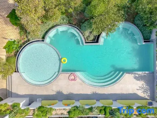 Summer Pool Villa Koh Larn