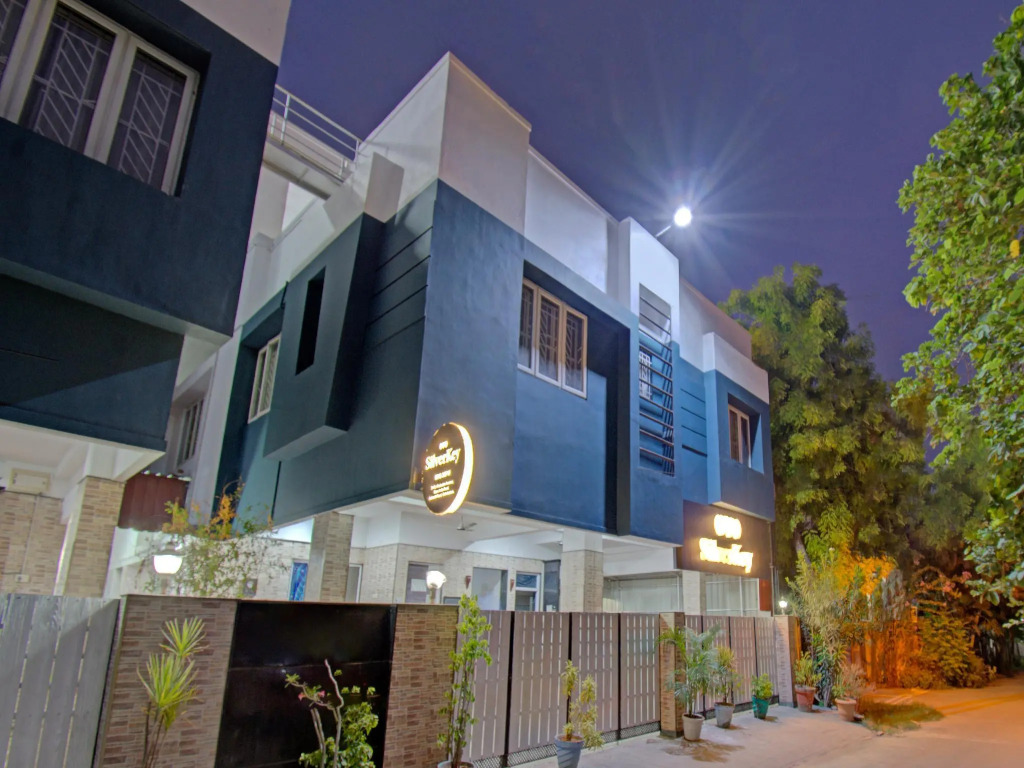 SilverKey Executive Stays 35719 Hive Avinashi Road
