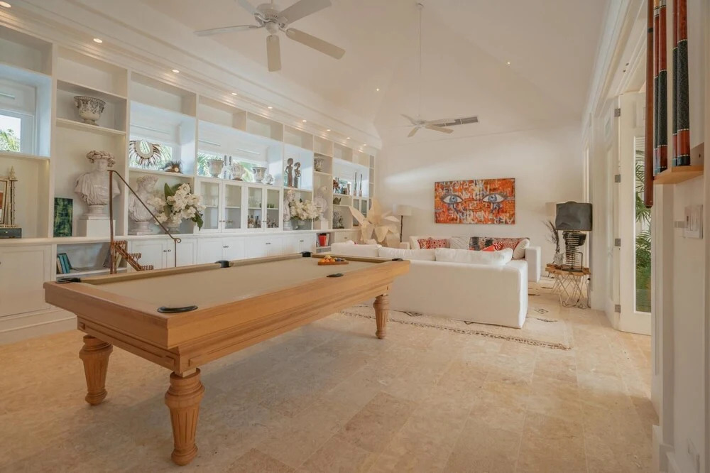 Unique Lake-front 10-bedroom Mansion in Most Luxurious Resort of the Caribbean