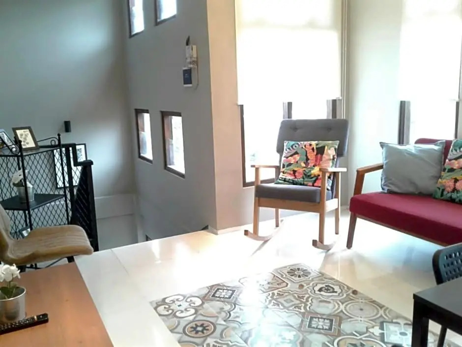 SaBi Guest House - Strategic Family -married couples only- Hostel in Prawirotaman