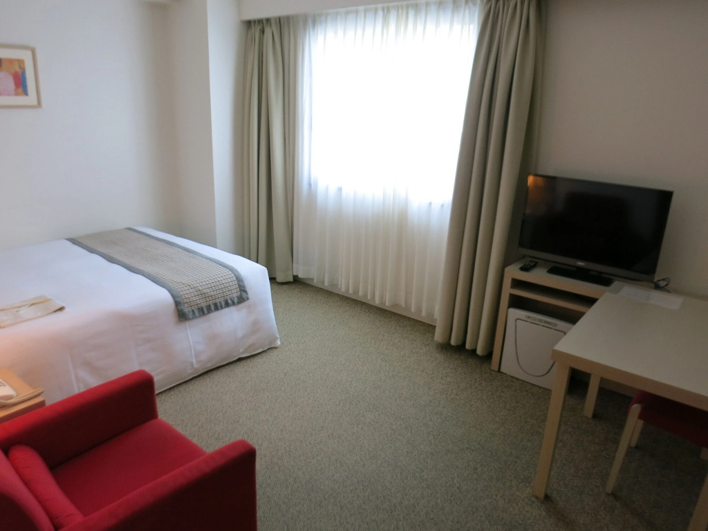 Hamilton Hotel Red