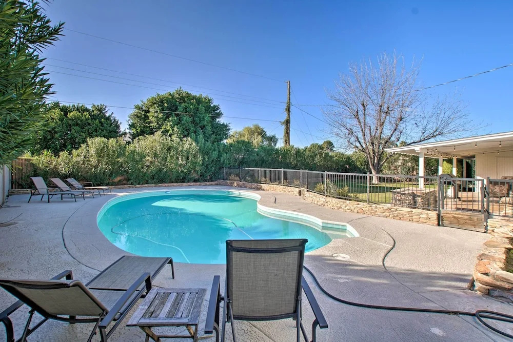 3 Mi to Old Town Scottsdale: Upscale Home w/ Pool!