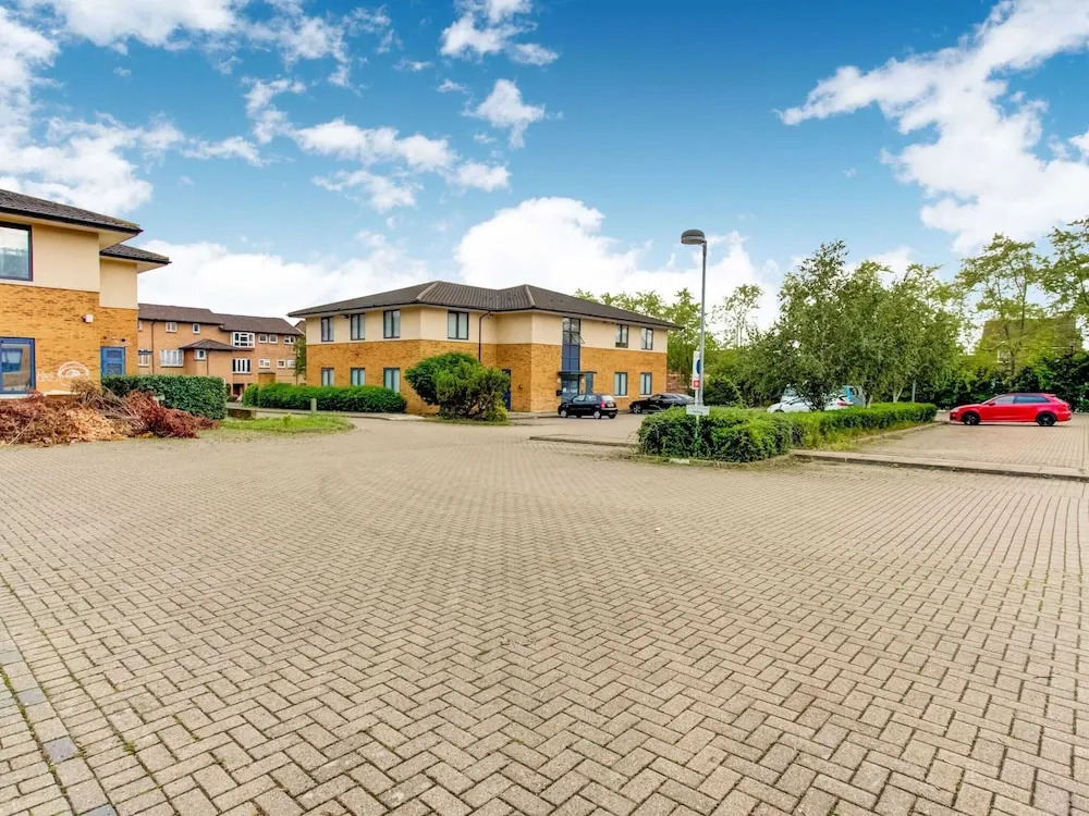 Spacious Apartment in Milton Keynes near Gulliverâs Theme Park