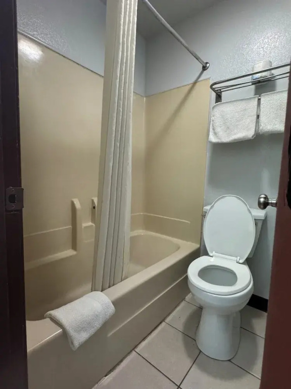 Claremore Motor Inn