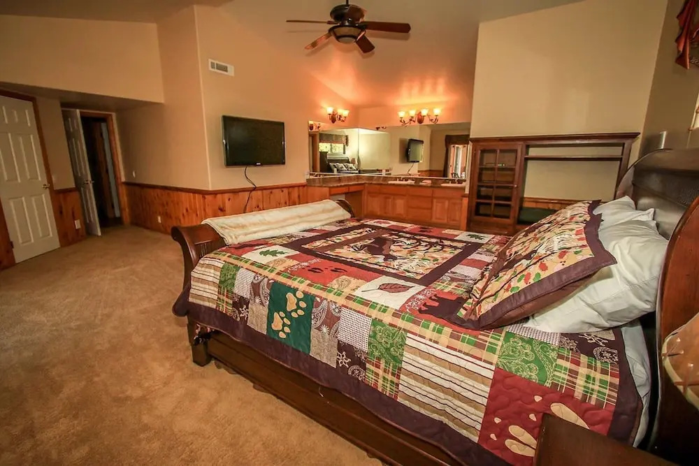 1603-golden Oak Views