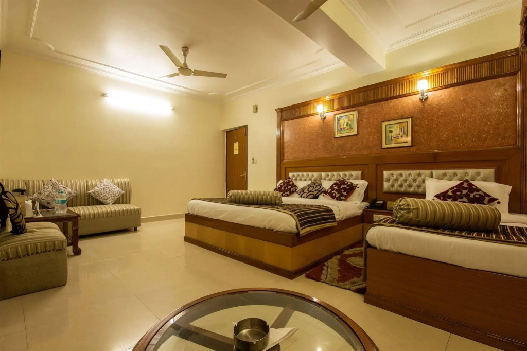 Hotel C Park Inn