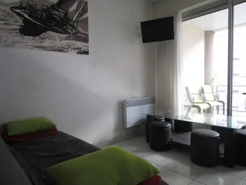Rental Villa Place Guynemer