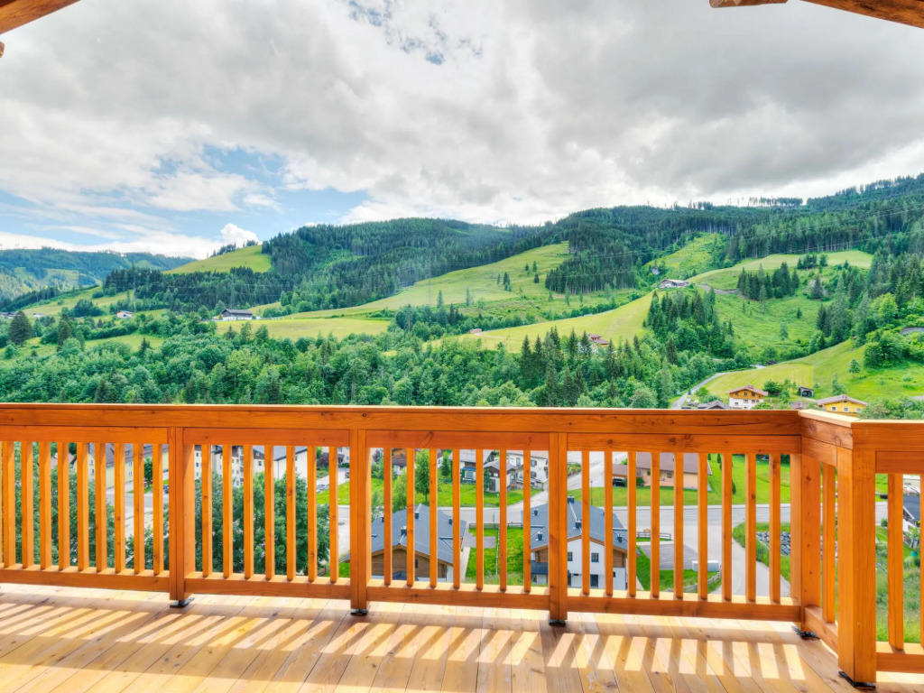 Chalet in Mühlbach near Ski Slopes