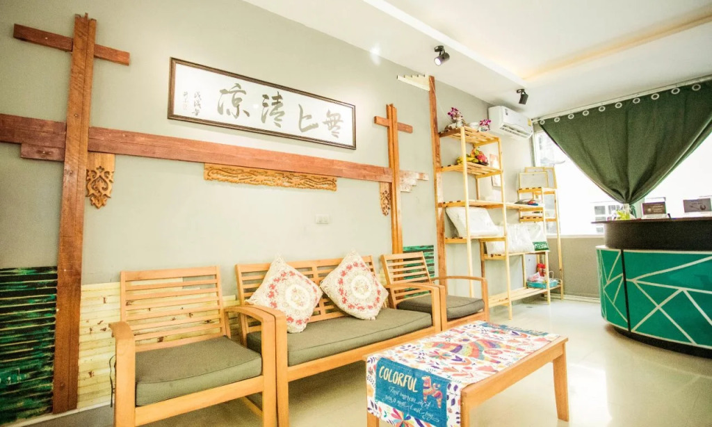 RQ Phuket Patong Beach by Collection O